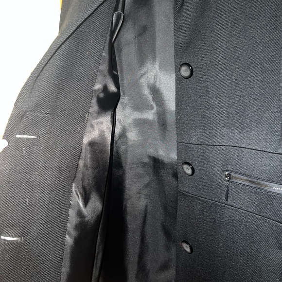 Dress coat. - Picture 5 of 7